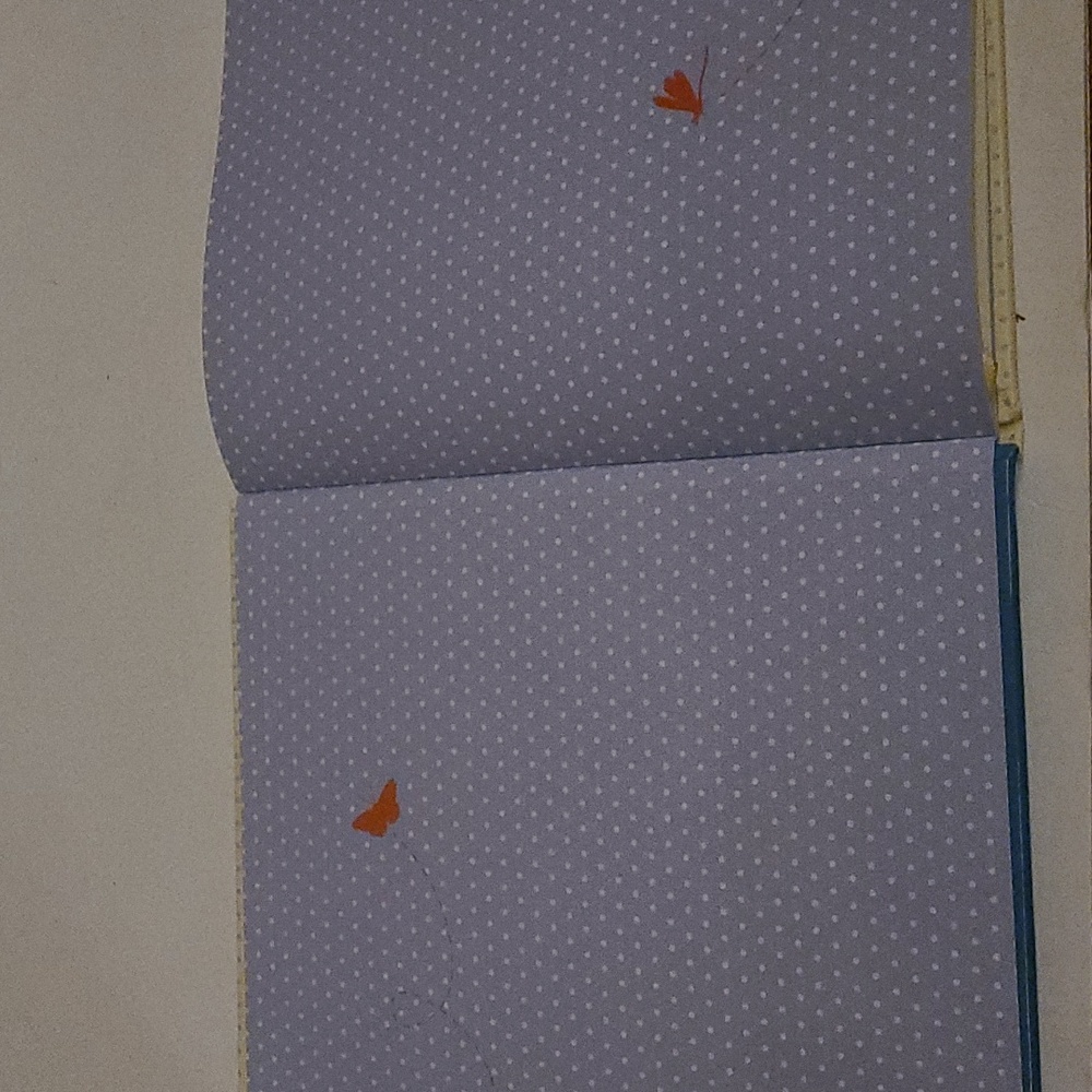 Peter Rabbit baby book - Picture 2 of 5